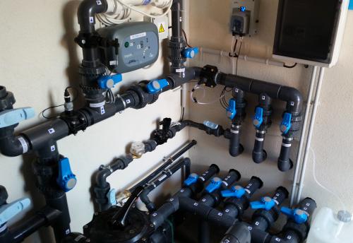 realisation local technique piscine var