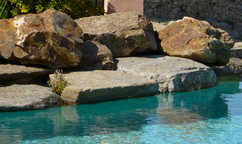 piscine rocher var